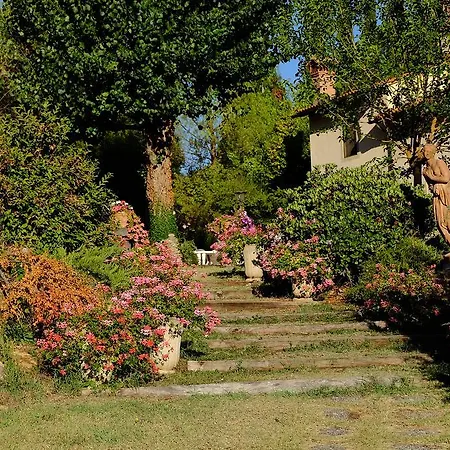 Agriturismo Girasole Farm stay *