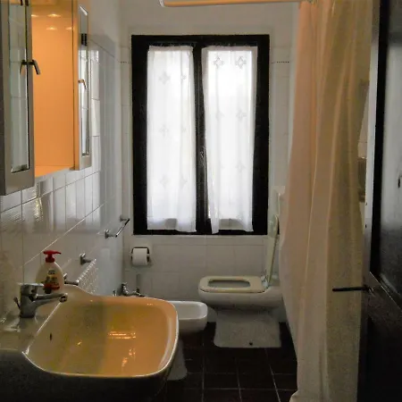 Agriturismo Girasole Farm stay